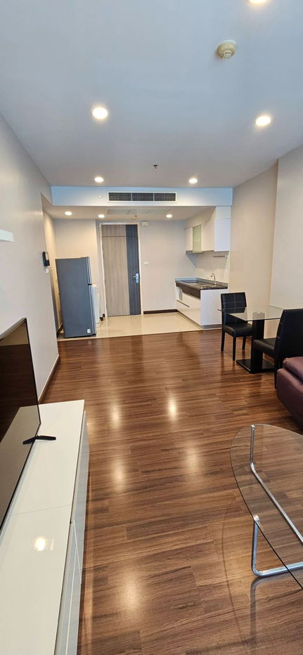 picture Code: KJ8040  for rent Supalai Lite Sathorn - Charoenrat // Line ID: @kjcondo (with @) // - 3/19