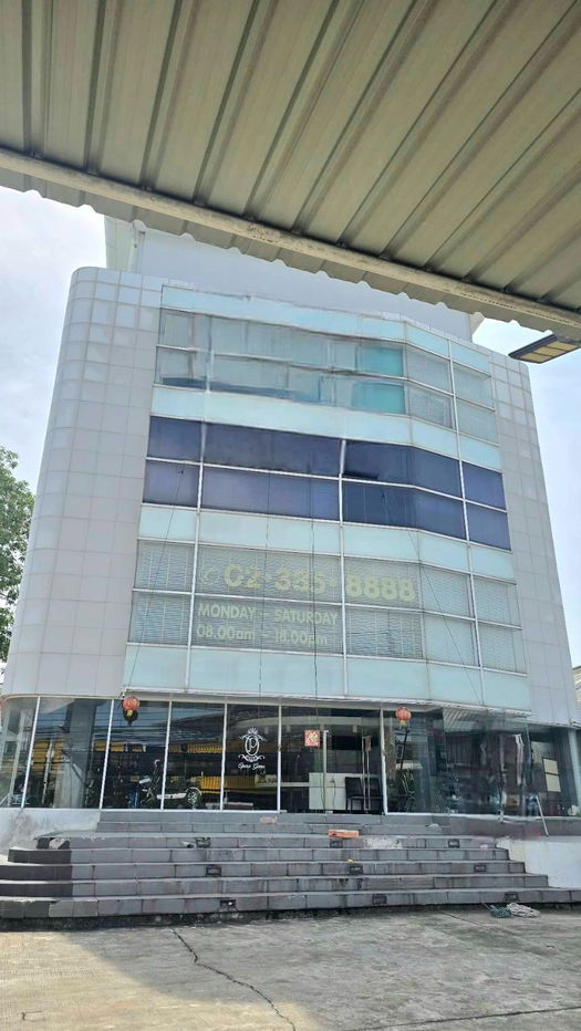 รูป ให้เช่าอาคารสำนักงาน 6 ชั้น ติด ถ.ศรีนครินทร์ สมุทรปราการ - รูปที่ 2/3