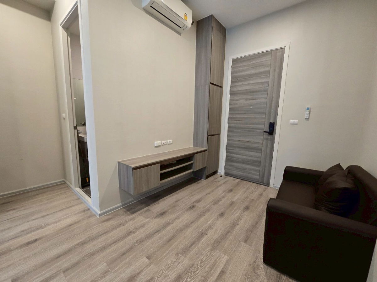 picture Condo for Rent : Knightsbridge Collage Ramkhamhaeng  Schedule a viewing 👉 Line: @propertybkk1 - 10/16