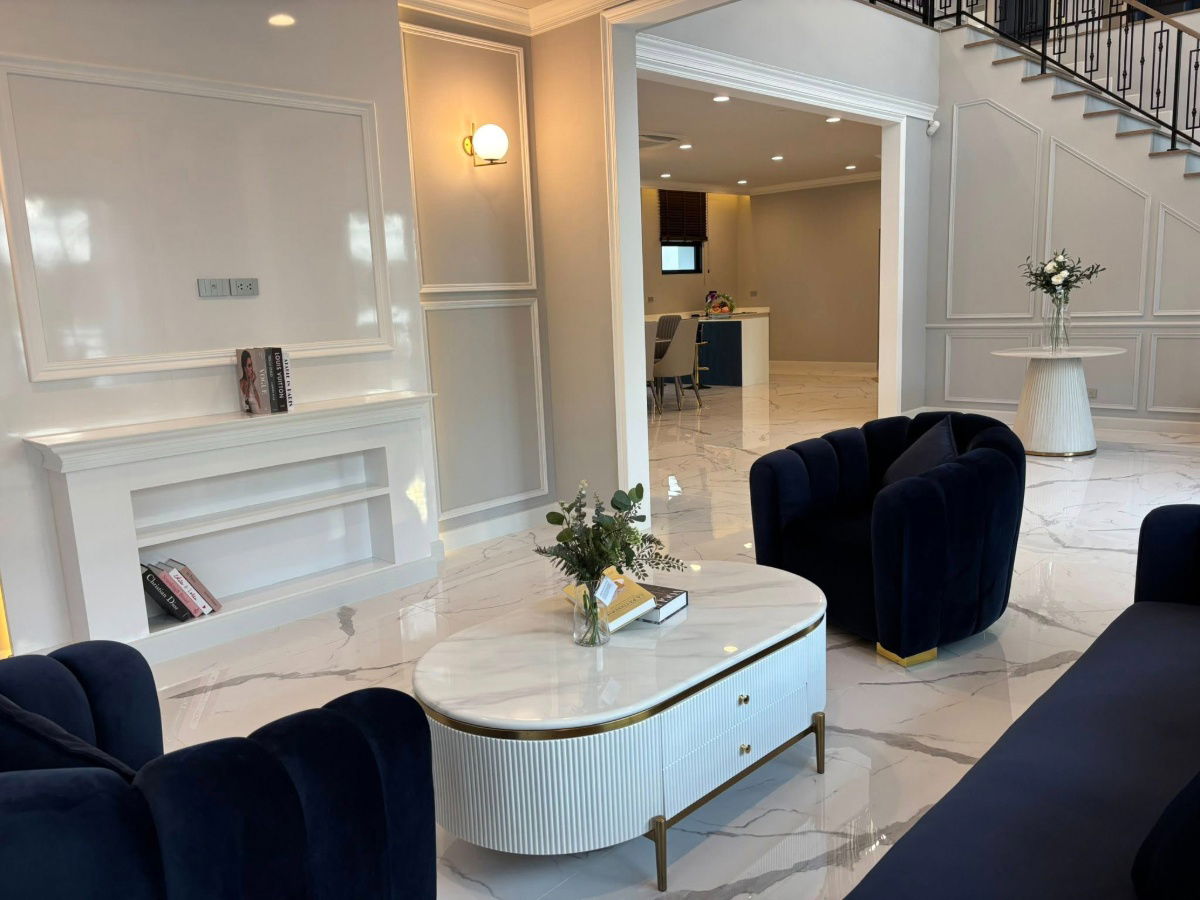 รูป 🏡 ให้เช่าบ้านเดี่ยวหรู โครงการเศรษฐสิริ บางนา - สุวรรณภูมิ ✔️5 ห้องนอน 6 ห้องน้ำ 🔐𝗖𝗼𝗱𝗲  : #OL2304_101 - รูปที่ 2/10