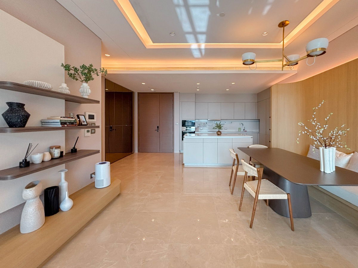 รูป Foreigner Quota ขายคอนโด The Residences at Sindhorn Kempinski ราคา 41,813,253 บาท [KMs250602] - รูปที่ 4/21