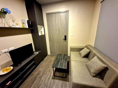 ขายคอนโด : ขาย คอนโด Monte รามคำแหง-พระราม9  1.75 ล้าน  ชั้น 2 เฟอร์ครบ