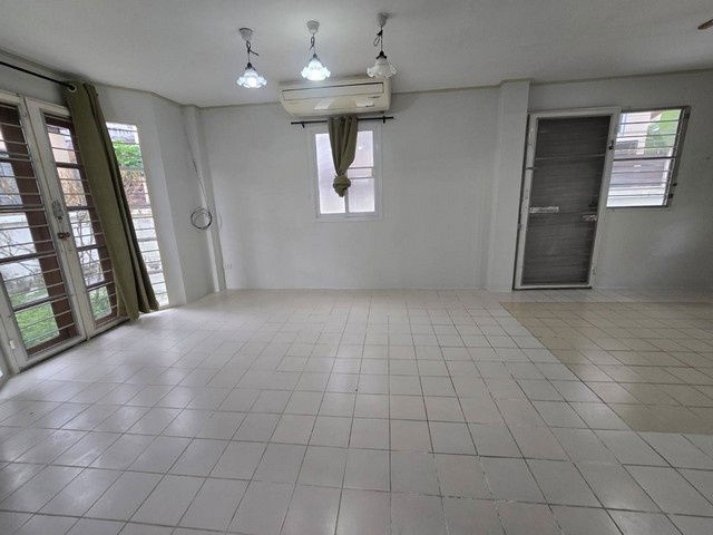 รูป ให้เช่า บ้านเดี่ยว2ชั้น 56ตรว. ถนน รามคำแหง150 โครงการพาร์คเวย์โฮม ทะลุออกราษฎร์พัฒนาได้ - รูปที่ 5/8