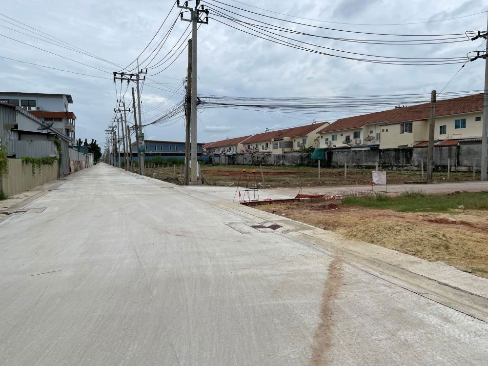 รูป ขายที่ดินถมแล้ว แปลงสวย ขนาด 608 ตรว. ติดถนน 2 ด้าน บางกะดี่ 19 แยก 8 และ เทียนทะเล 20 แยก 14 ใกล้ถนนวงแหวนกาญจนาภิเษก - รูปที่ 4/12