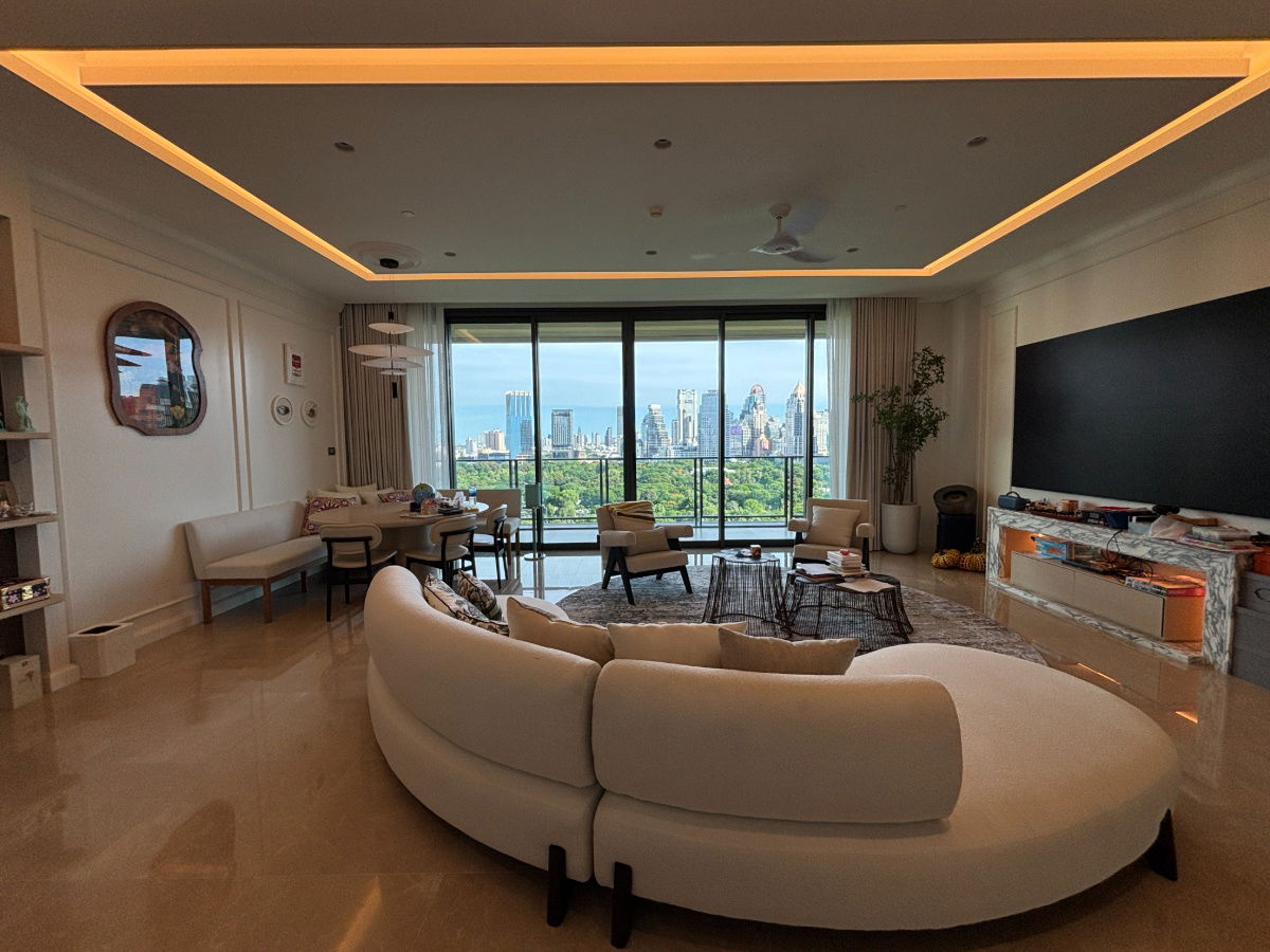 รูป Foreginer Quota ขายคอนโด The Residences at Sindhorn Kempinski ราคา 69,000,000 บาท [KMs250601] - รูปที่ 1/31