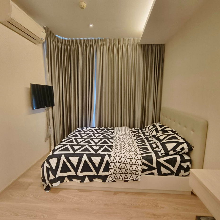 รูป ขาย เอช คอนโด สุขุมวิท 43 (H Sukhumvit 43) ชั้น 14 ขนาด 40.41 ตรม เฟอร์นิเจอร์ เครื่องใช้ไฟฟ้าครบ ห้องสวยพร้อมอยู่  ใกล้ BTS พร้อมพงษ์ - รูปที่ 2/13