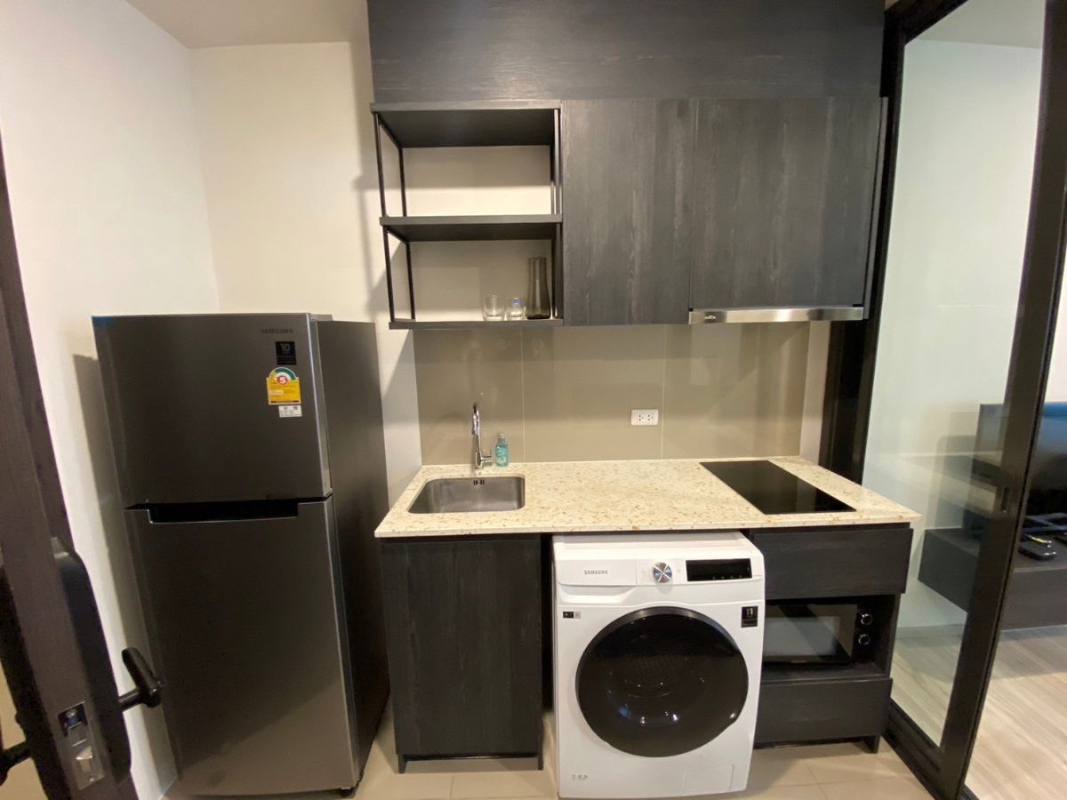 picture Condo for Rent : XT Huaikhwang  Schedule a viewing 👉 Line: @propertybkk1 - 8/11