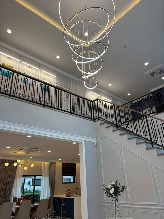 รูป 🏡 ให้เช่าบ้านเดี่ยวหรู โครงการเศรษฐสิริ บางนา - สุวรรณภูมิ ✔️5 ห้องนอน 6 ห้องน้ำ 🔐𝗖𝗼𝗱𝗲  : #OL2304_101 - รูปที่ 4/10