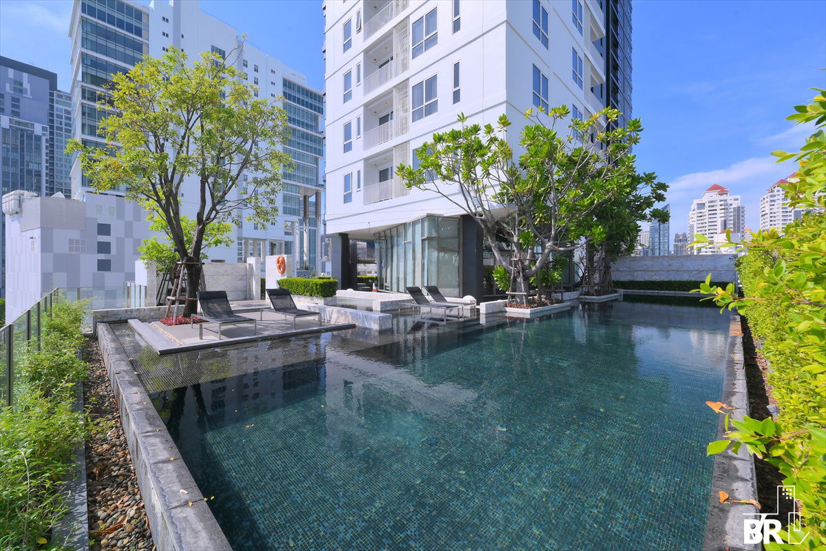 picture HQ by Sansiri is a high-rise condo , CBD area near BTS Thong Lo - 2/7