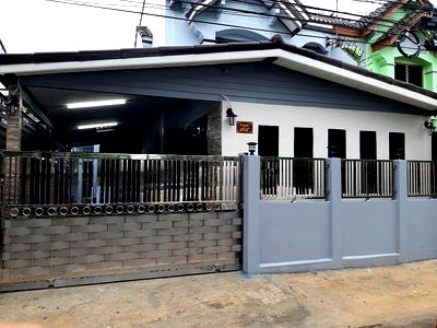 ขายบ้านแฝด : ขายบ้านในเมืองปราจีนบุรี ปรับปรุง ตกแต่งใหม่ สายงามน่าอยู่