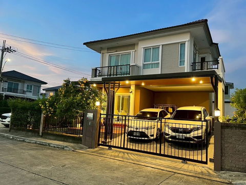 ขาย 1 ห้อง ที่ : ภัสสร เทพารักษ์ - บางนา