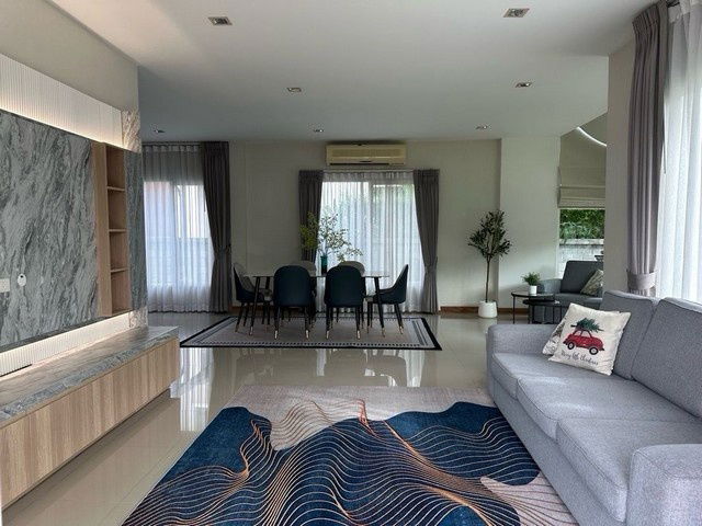 รูป HU6666 บ้านเดี่ยวให้เช่า วรารมย์ พรีเมี่ยม วัชรพล-จตุโชติ กรุงเทพมหานคร - รูปที่ 2/8