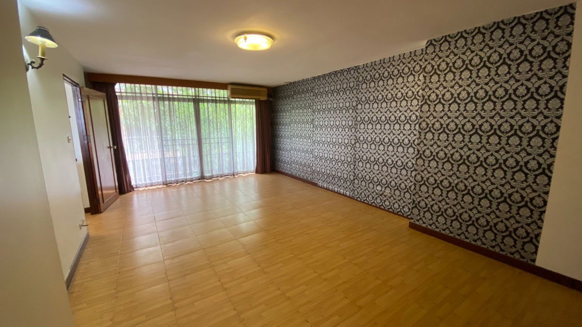 picture For Sale: House in Sailom Village, Chaeng Watthana Road, Pak Kret Subdistrict, Pak Kret District, Nonthaburi Province - 8/11