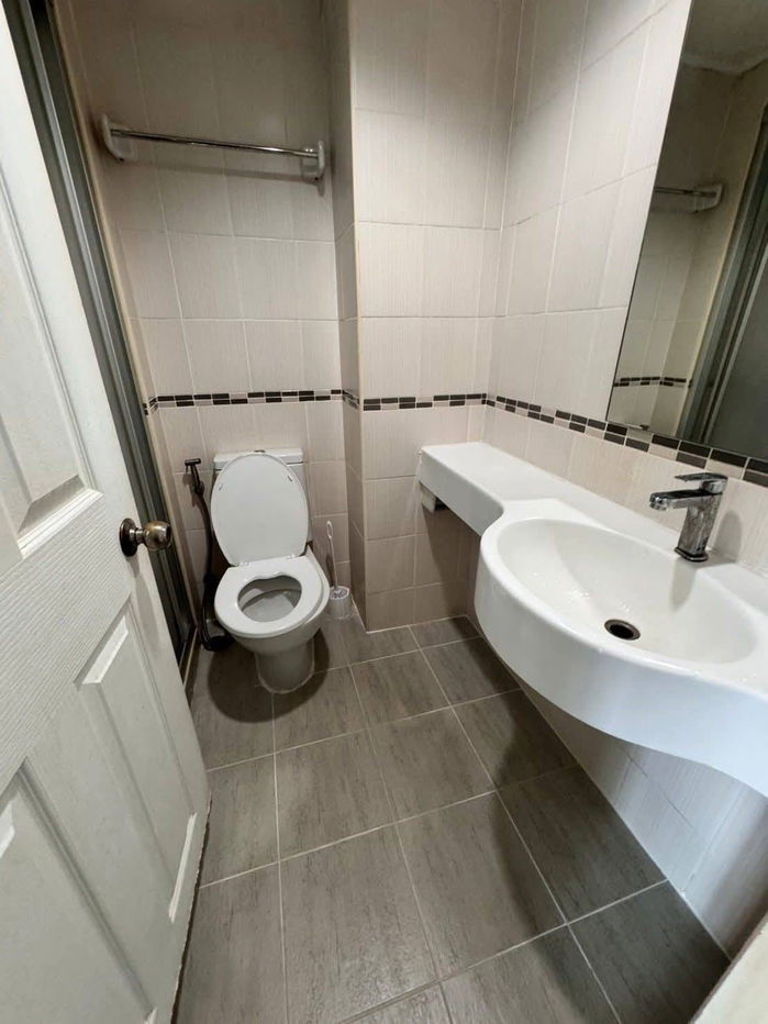 รูป ให้เช่า 𝗟𝘂𝗺𝗽𝗶𝗻𝗶 𝗩𝗶𝗹𝗹𝗲 𝗥𝗮𝗺𝗸𝗵𝗮𝗺𝗵𝗮𝗲𝗻𝗴 𝟮𝟲 🏡 𝟵,𝟱𝟬𝟬 เฟอร์ครบ มีเครื่องซักผ้า‼️#ตอบแชทไว 🔥🔥รหัส C216 - รูปที่ 5/10