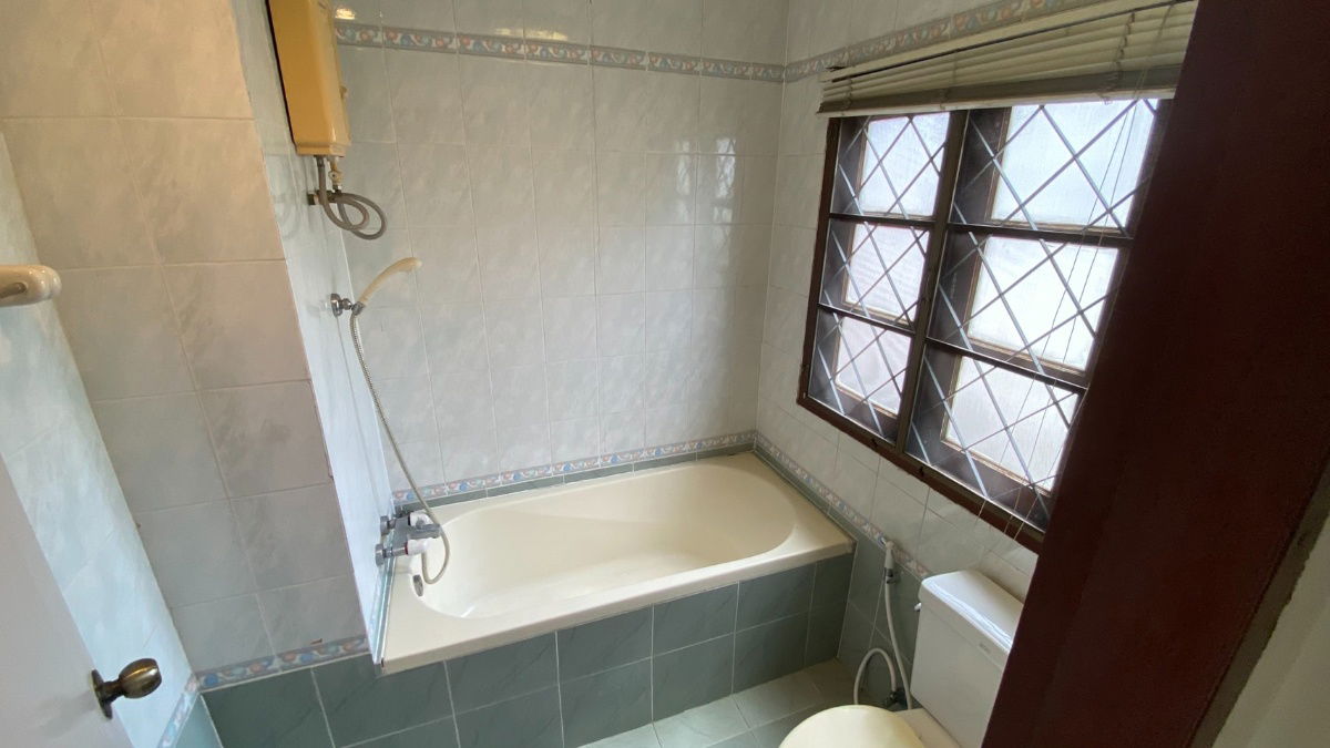 picture For Sale: House in Sailom Village, Chaeng Watthana Road, Pak Kret Subdistrict, Pak Kret District, Nonthaburi Province - 5/11
