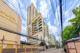 Project Wilshire Sukhumvit 22 Picture - 2/13