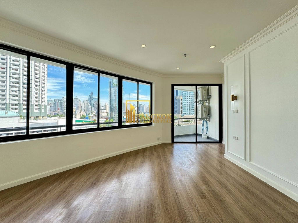 รูป Moon Tower | Renovated 3 Bedroom Condo For Sale in Ekkamai - BR2036CD - รูปที่ 16/42