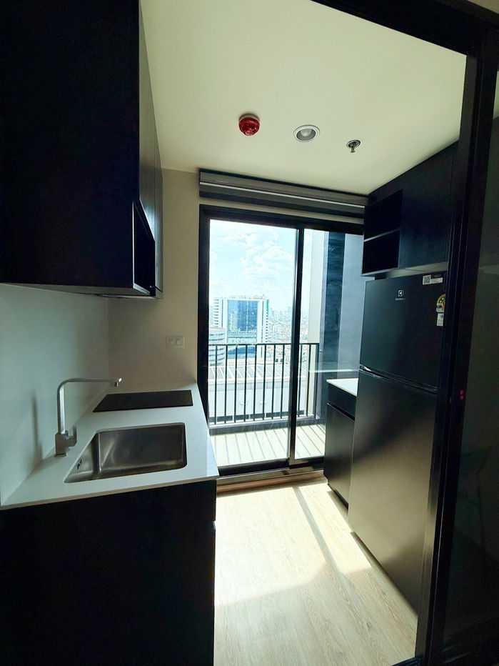 picture For Rent " 𝐍𝐮𝐞 𝐃𝐢𝐬𝐭𝐫𝐢𝐜𝐭 𝐑𝟗 " Brand new condo at Rama 9  Size 30 Sq.m. Floor 30 - 12/15