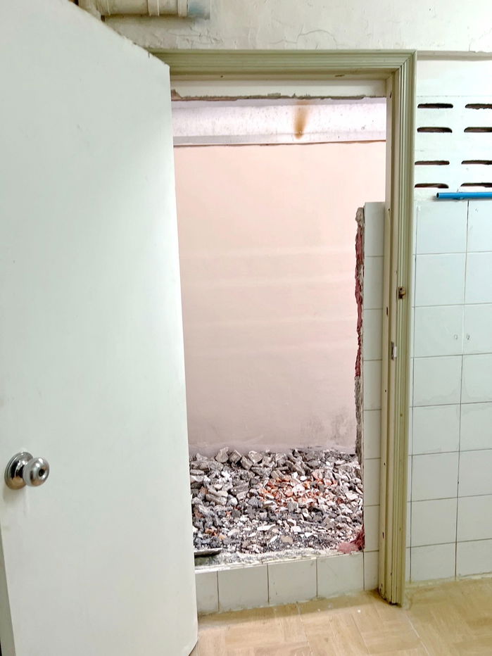 picture LatPhrao 126-132 Soi 7-11 50m. on main road MRT LatPhrao 101 300m. For rent commercial building 4-st - 16/33