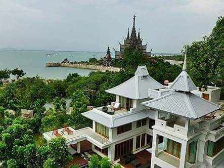 H33 ให้เช่า บ้านเดี่ยวสุดหรู บนหาดส่วนตัว ติดทะเลพัทยาเหนือ พร้อมสระว่ายน้ำ