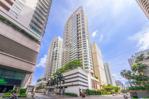 Project Bright Sukhumvit 24 Picture - 1/6