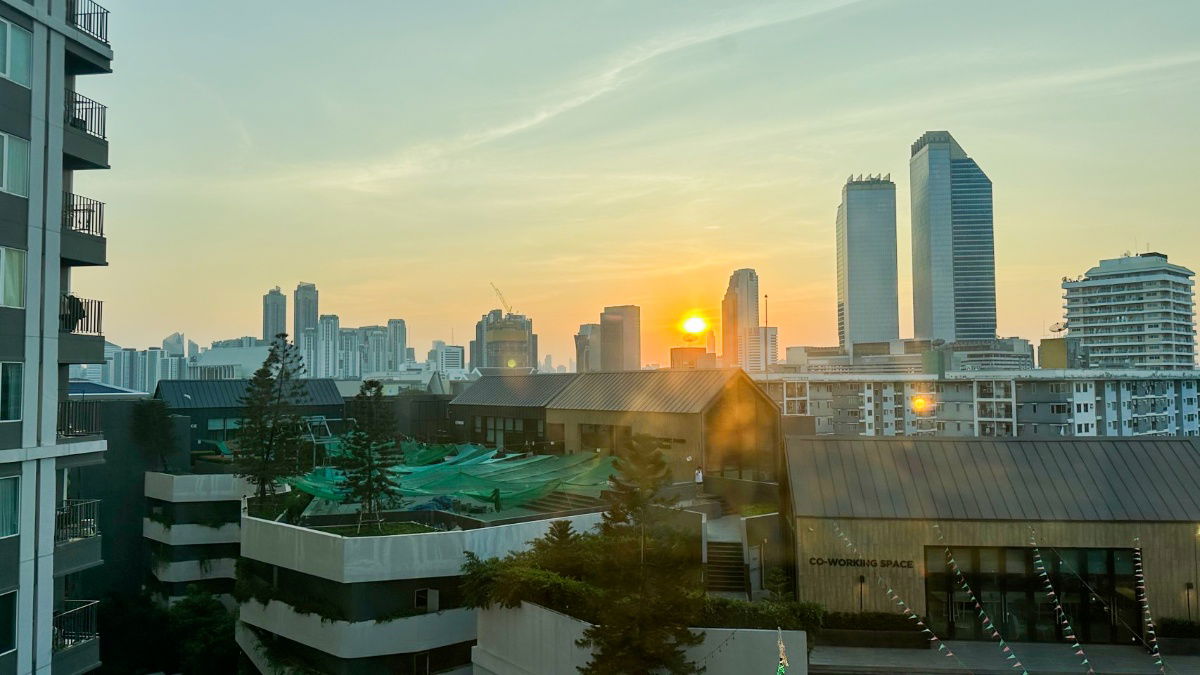 picture Ready-to-Move-In Condo in the Heart of Ratchada – Huai Khwang Perfect for living  - 10/21