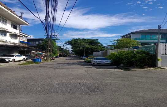 รูป ขายที่ดิน+บ้านเก่า เนื้อที่ 75 ตร.ว. หมู่บ้านเมืองทอง 4 ซ.ปุณณวิถี 53 (สุขุมวิท 101)  ทำเลดี อยู่ใจกลางเมือง - รูปที่ 7/12