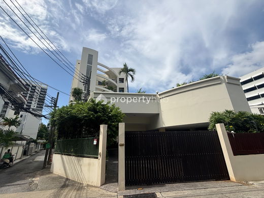 รูป Sathorn Crest - รูปที่ 1/4
