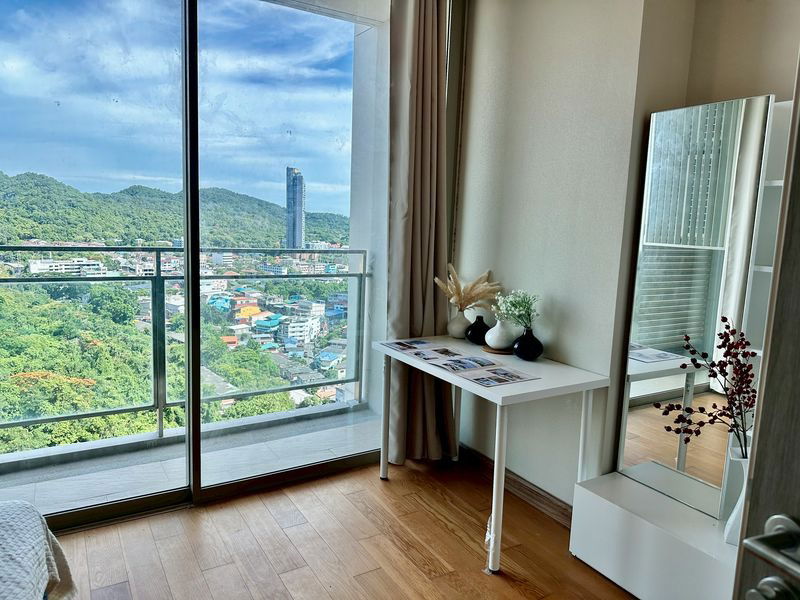 picture Condo for sale in Sriracha Marina Bay Front, cheap price, great  location, city center, next to the sea. - 11/16