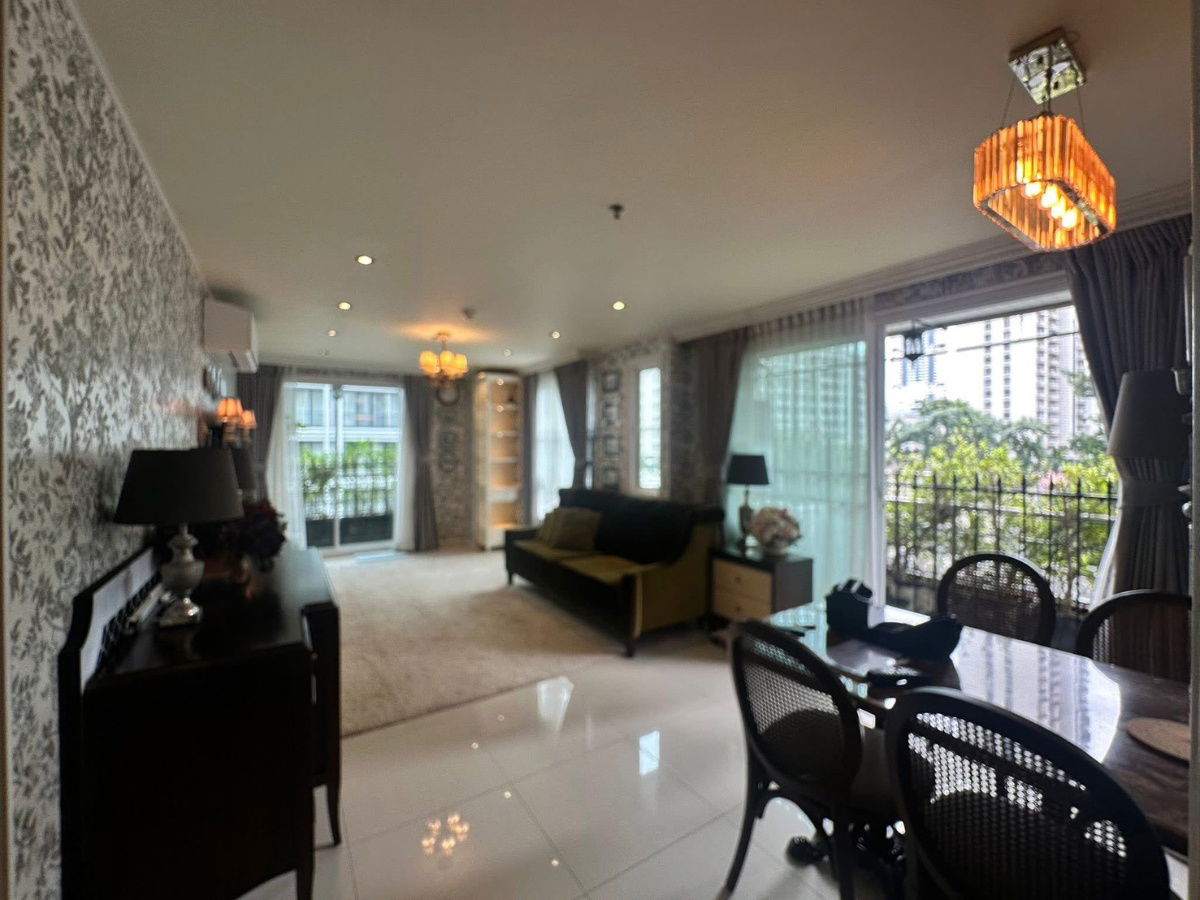 picture  Serene Place Sukhumvit         24 - 1/8