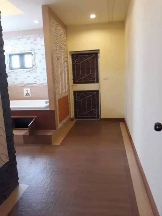 picture For Sale Bangkok House Ram Intra Bueng Kum BRE25370 - 20/21