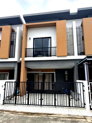 Townhouses for rent : TownHome Pet Friendly near Wat Ladpladuk Bang-Yai
