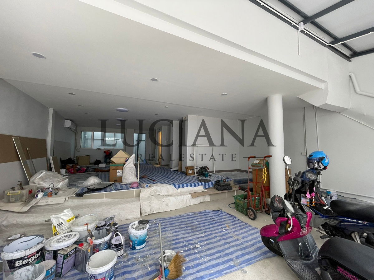 picture  🏡 3-story townhouse for rent, corner unit, near MRT Sutthisan, prime location for living & home office! ✨ - 2/12