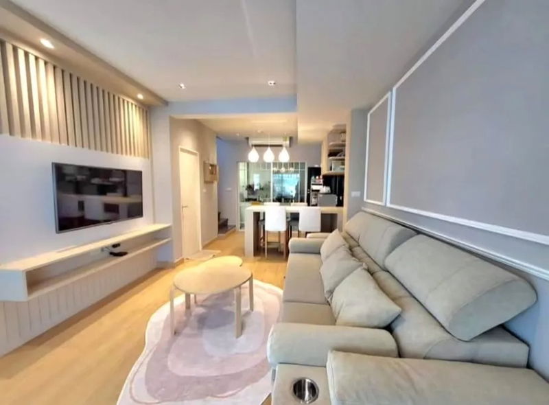 ทาวน์โฮมให้เช่า : ให้เช่า ทาวน์เฮ้าส์ อินดี้ 2 บางนา กม.7 ใกล้เมกาบางนา BRE25378