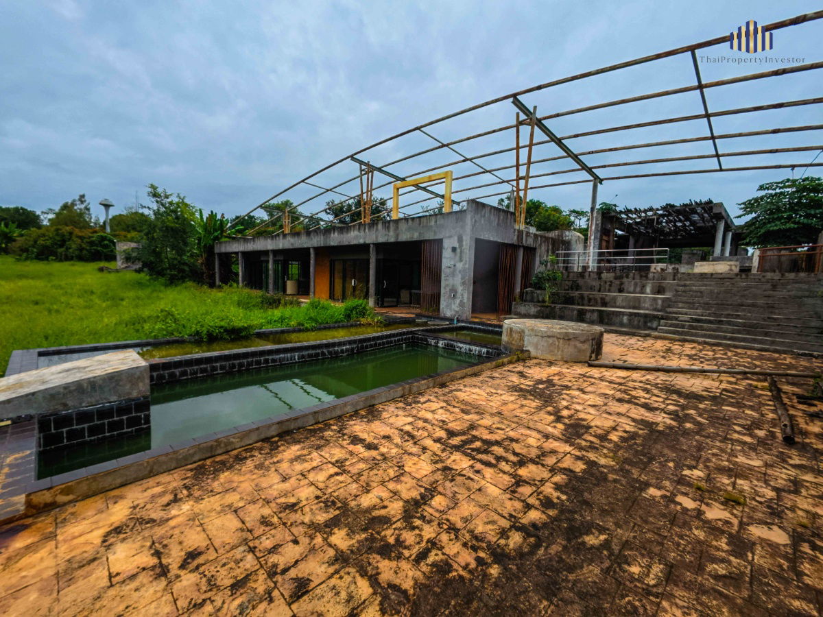 picture Resort for Sale in Khao Kho, Phetchabun On over 12 rai of titled land with panoramic windmill views, - 13/24
