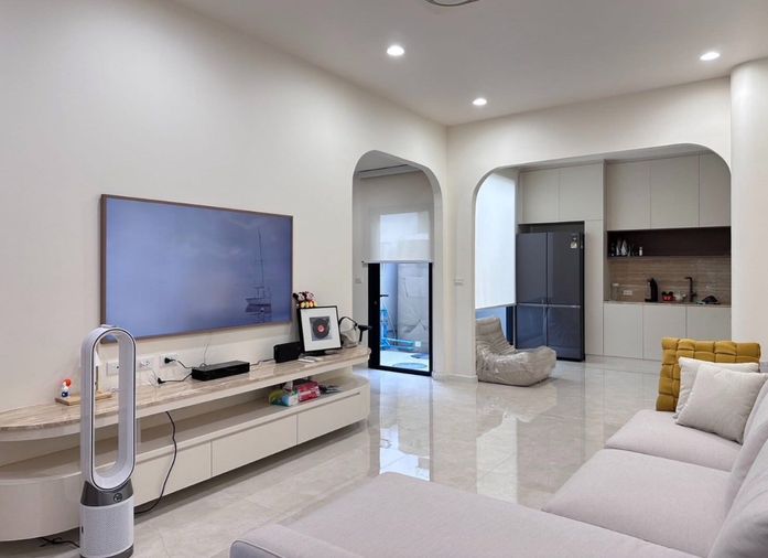 3-bed townhouse for rent, 212 sqm, 24 sq wah, DEMI Sathu 49