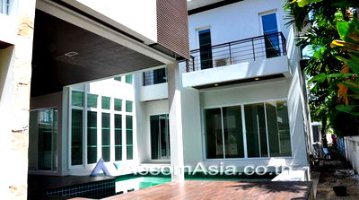 เช่าบ้านเดี่ยว ซอยทองหล่อ (สุขุมวิท 55) : 🔼🔽 AccomA 📩 Home Office,Private Swimming Pool 3 BR House in Khlong Ton Nuea (2320963)