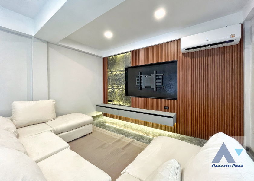 รูป 🔼🔽 AccomA 📩 Home Office,Pet friendly 5 BR Townhouse @ (AA44391) - รูปที่ 1/20