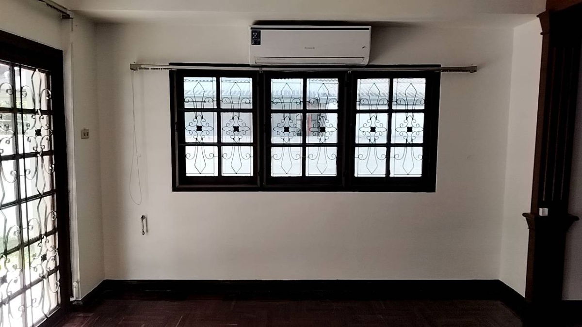 รูป ให้เช่า บ้านเดี่ยว 2 ชั้น 150 ตรว. สวย ๆ บรรยากาศร่มรื่น หลังบ้านติดทะเลสาป อยู่ ใกล้ BIG C แจ้งวัฒนะ - รูปที่ 18/37