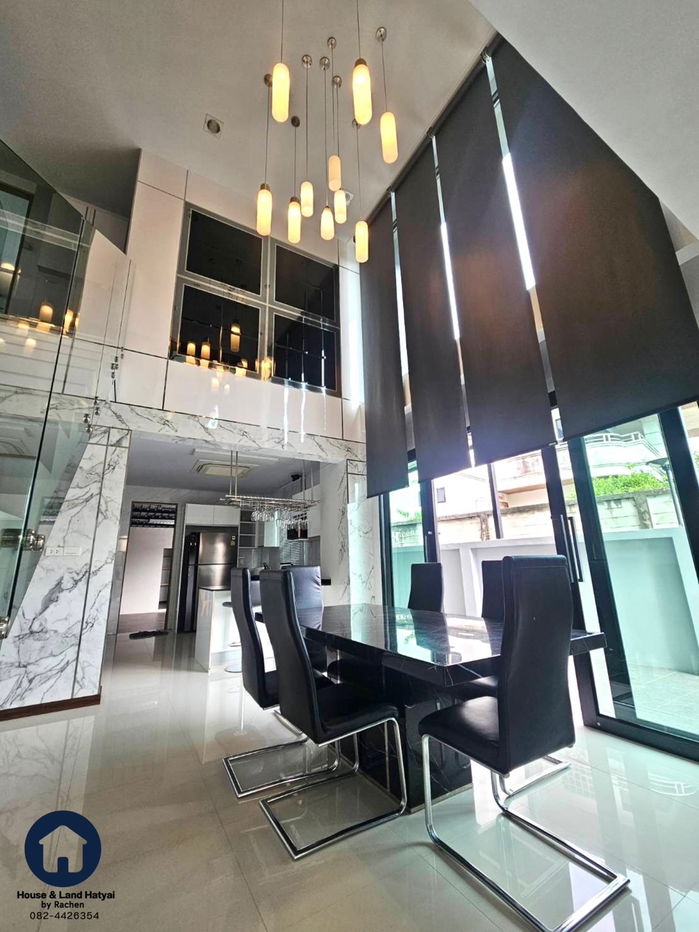 picture For rent: Luxurious 2-story detached house with furniture, uses solar cell system throughout the house, 4 bedrooms, size 46 sq m. ● Rent 35,000 baht - 2/26