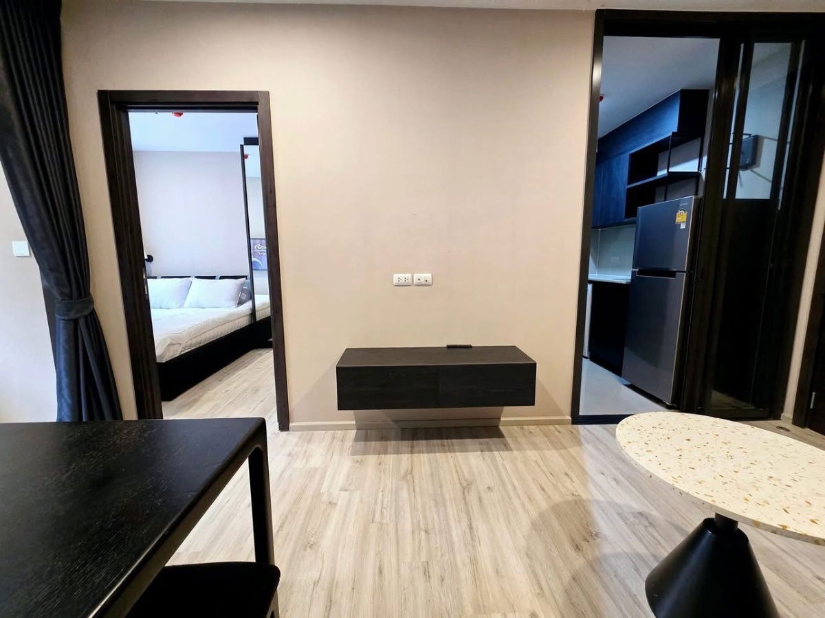 picture XT Huaikwang | MRT Huai Khwang (Vacant room, ready to move in) - 9/16