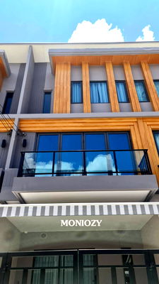 Houses for rent : For Rent : Premium 3.5-Storey Townhome – EIGEN Rama 9 – Srinakarin