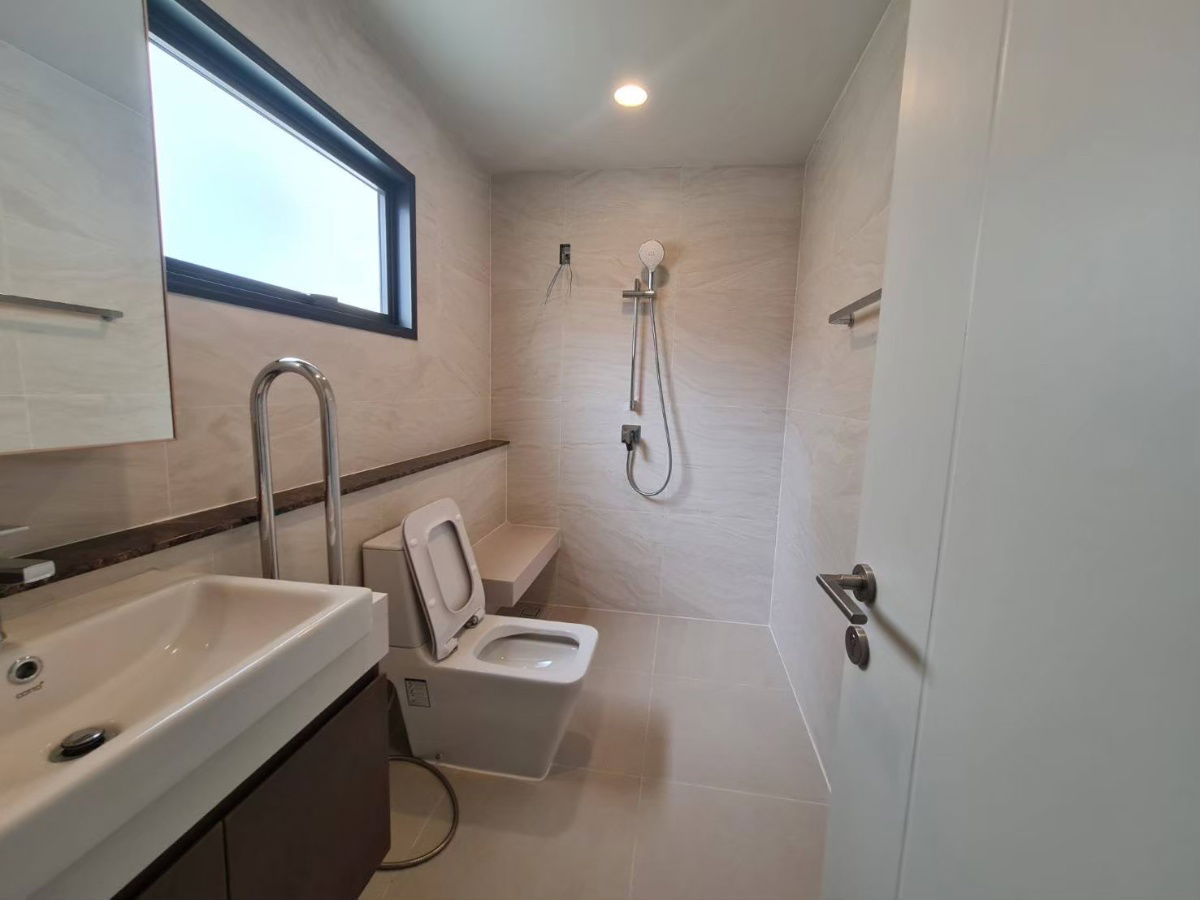 picture Resort-style detached house from Sansiri, auspicious house number 454 sq m, Saransiri Bangna project, comes with a maid's room. - 11/11