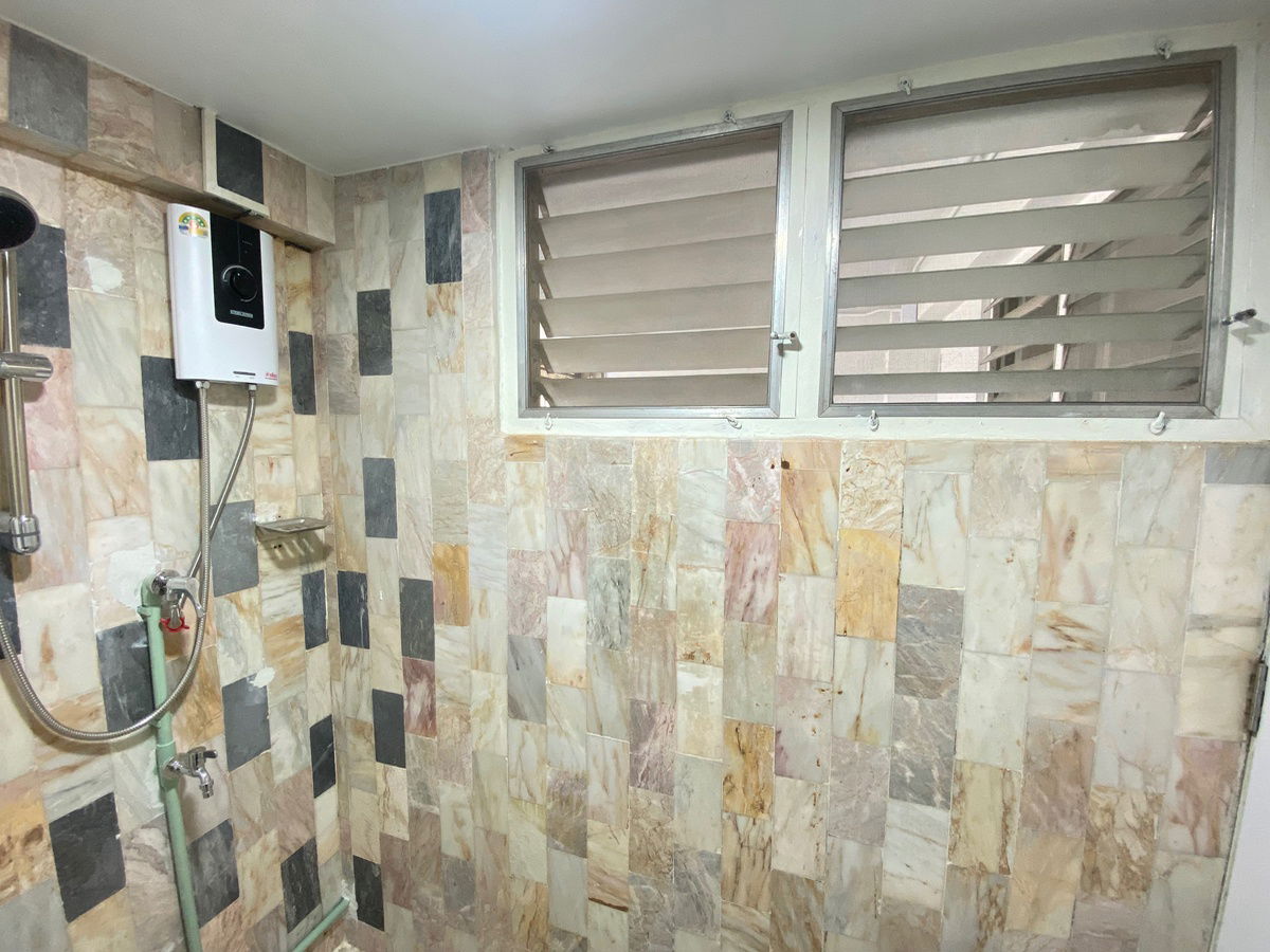 picture Condo for sale, Anusoawareechai condo by Jernjern Phone 0800487498 - 13/16