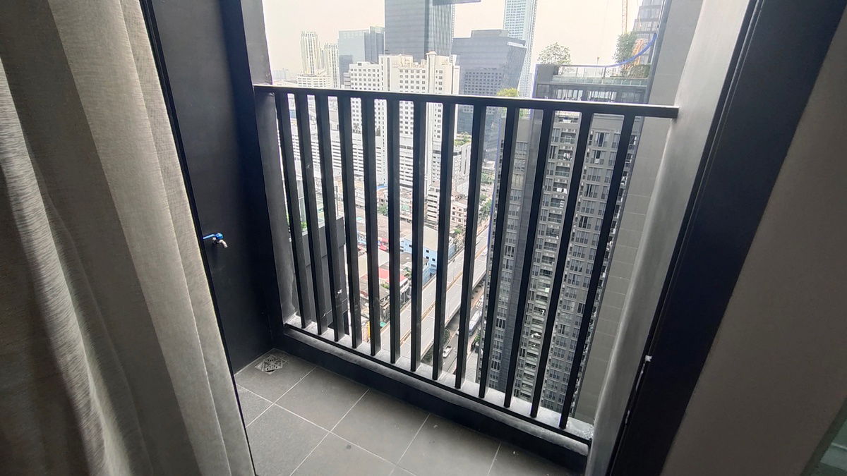 รูป 	🌟 Knightsbridge Duplex พระราม 9 – วิวสวย เพดานสูง ใจกลางเมือง! - รูปที่ 12/21