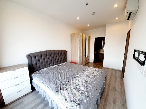 picture 🔥For rent🔥 Newly unit on 25th floor with king size bed at Ideo Mobi Sukhumvit 66 - 5/18