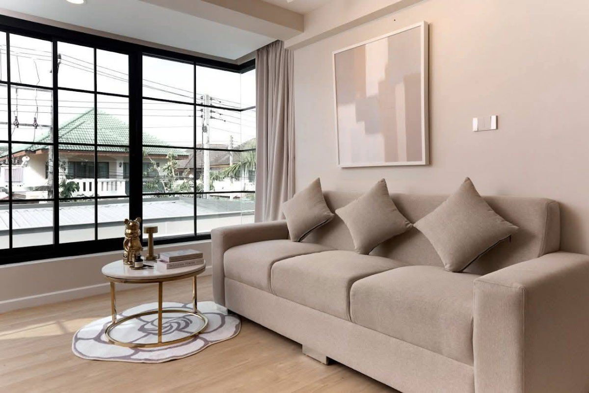 รูป ขาย Luxury Pool Villa สุดหรู ใจกลางเมืองเชียงใหม่ (แม่เหียะ) บ้านเดี่ยวพร้อมสระว่ายน้ำ แต่งครบ พร้อมเข้าอยู่! T.094-6511456 - รูปที่ 44/48