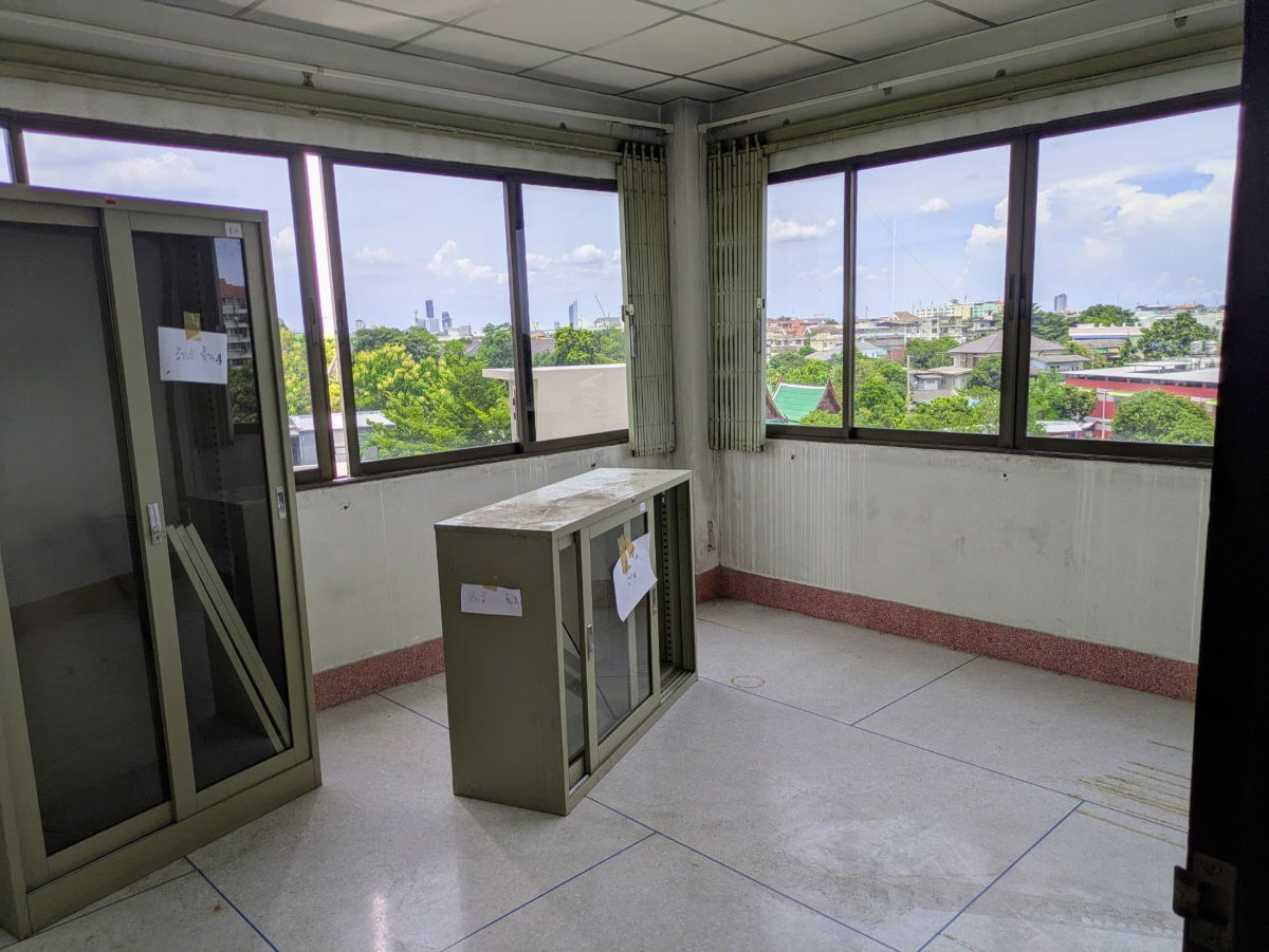 picture Factory warehouse office building for rent. Total large space of 960 sq.m. 5 floor. - 7/11