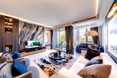 Condos for rent : For rent✨FYNN Sukhumvit 31✨Luxurious decorated ready to move-in just 115k/mo 