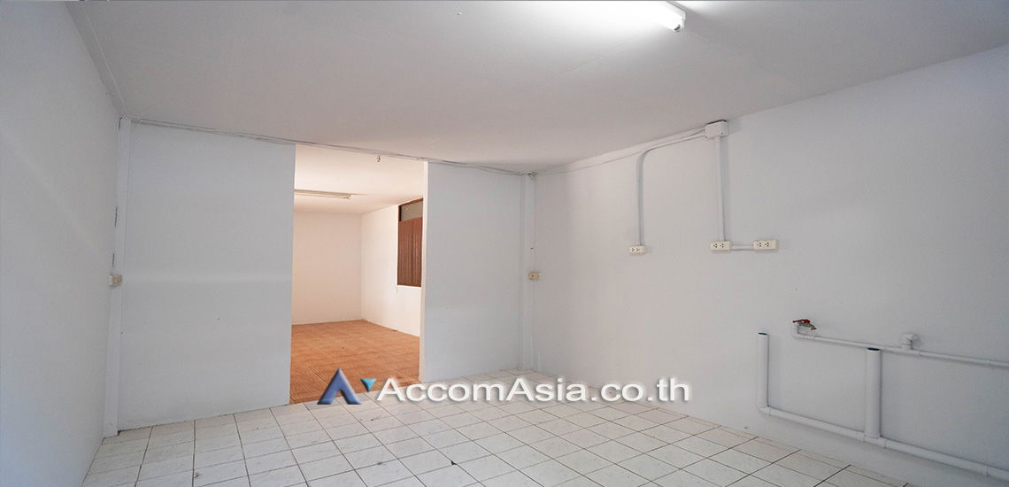picture 🔼🔽 AccomA 📩 Pet friendly,Home Office,Private Swimming Pool 5 BR House in  (90257) - 20/20